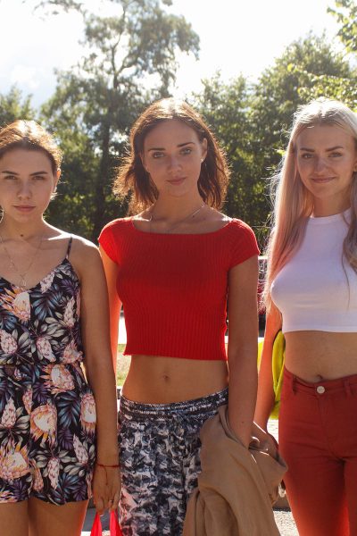 Oxana Chic Three Girls One Forest Zishy