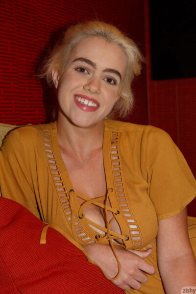 Peach Kennedy Follows The Tic Tac Zishy