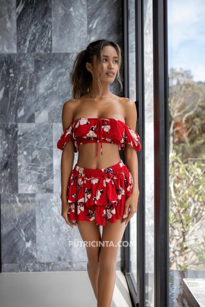 Putri Cinta Homework Can Wait