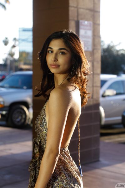 Reina Rae Girls and Pizza Zishy