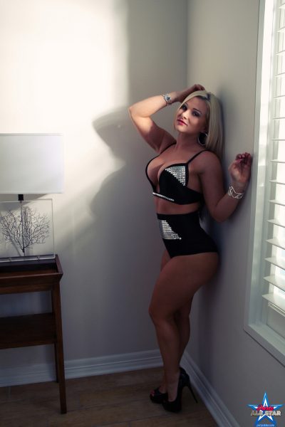 Renee Tight and Curvy All Star