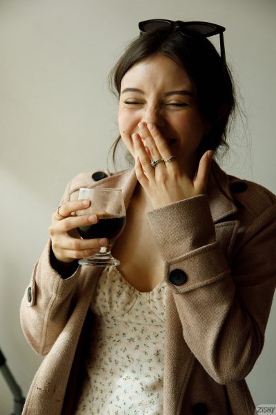 Roselina Andee Central Casting Zishy