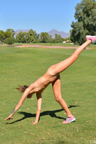 Roxanna On The Golf Course FTV Girls