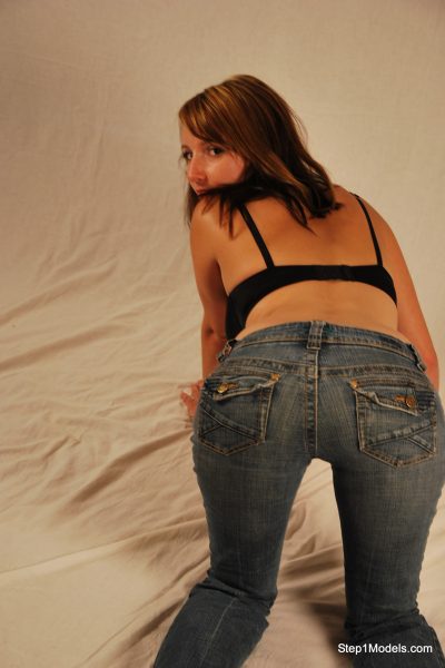 Sara Shirt and Jeans Step1Models