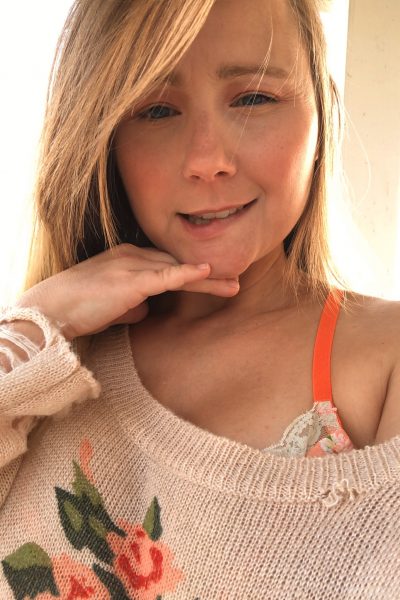 Sexy Pattycake Seductive Selfies