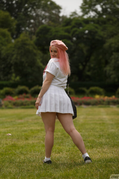 Tova Shapiro Know Your Plants Zishy