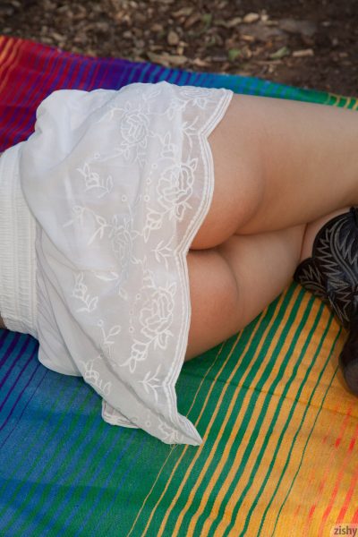 Valentina Nappi Farm Girl Zishy