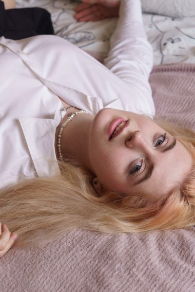 Vicky Roonen Gamer Girls 1 Zishy