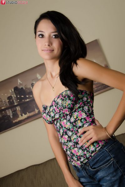 Vivianne Studio Doll