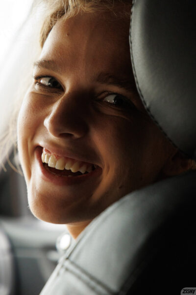 Xena Khrabry Moscow Tour Guide 1 Zishy